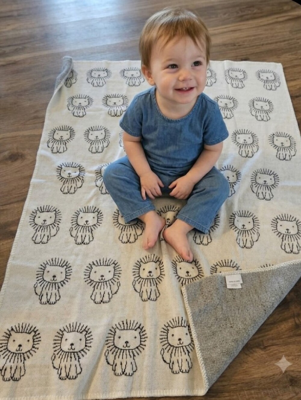 New Baby Blanket Throw Lions Off White Cotton Made In India